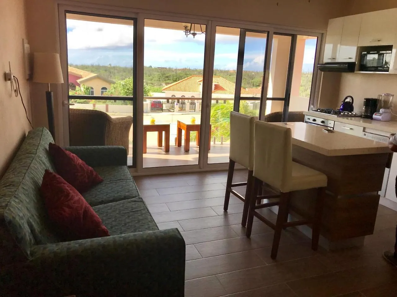 Cozy Apartment,2Minutes To Hotels, Ritz Carlton, Palm Beach Noord Apartment